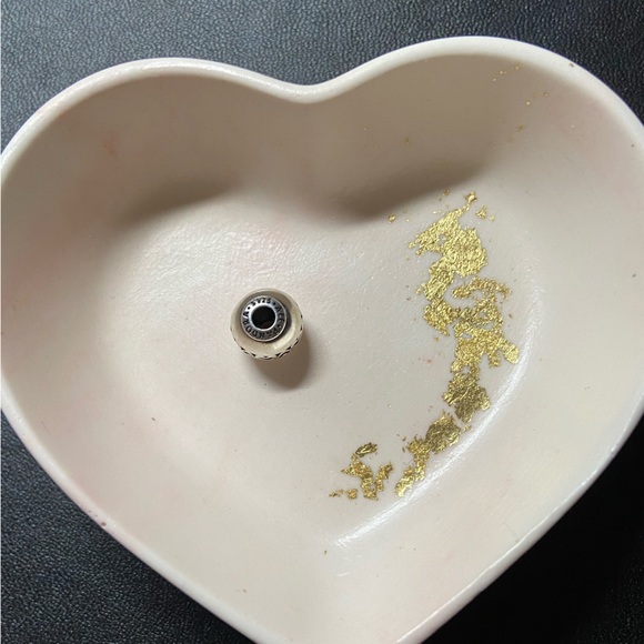 Pandora essence love charm - Picture 2 of 3